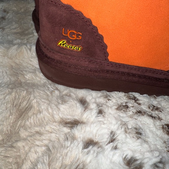 UGG X REESE’S BOOTS (limited edition) - Picture 2 of 12